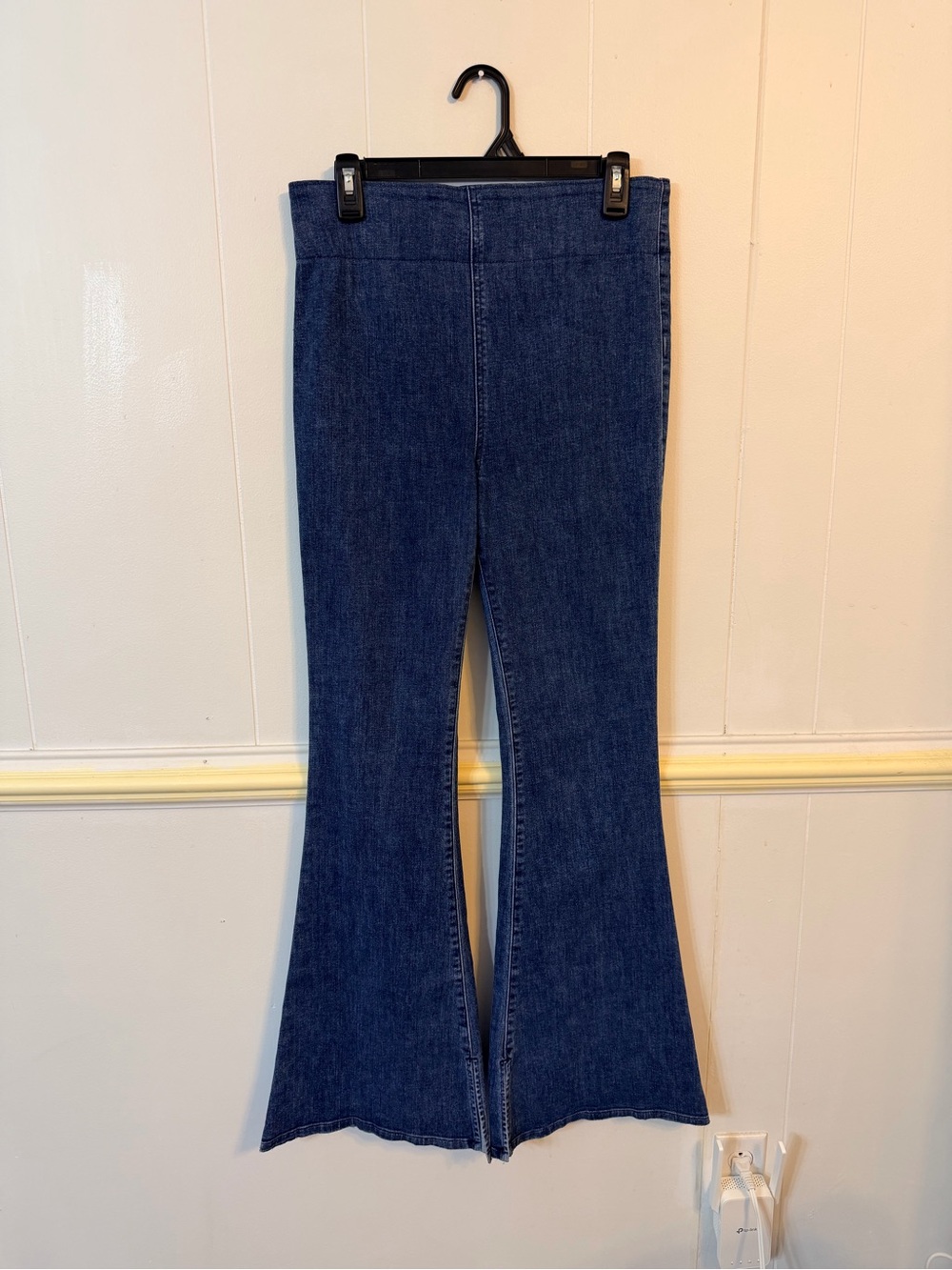 Show Me Your MuMu Dark Blue Austin Flare Jeans - Size L